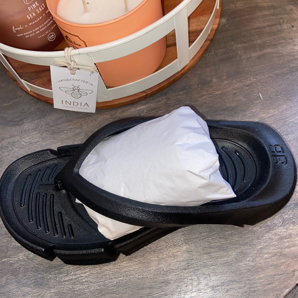 Balenciaga flip flops mold